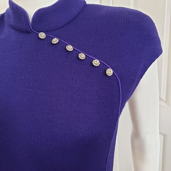 St. John Collection by Marie Gray - Picture 7 of 10